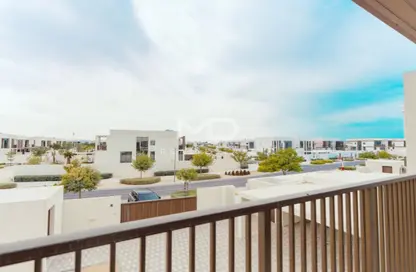 Villa - 4 Bedrooms - 6 Bathrooms for rent in Nad Al Dhabi - Al Jubail Island - Abu Dhabi