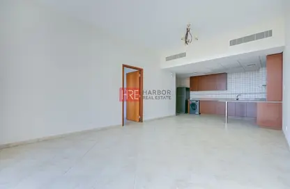 Apartment - 1 Bedroom - 2 Bathrooms for rent in Weston Court 1 - Weston Court - Motor City - Dubai