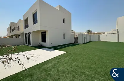 Villa - 4 Bedrooms for rent in Noor Townhouses - Town Square - Dubai
