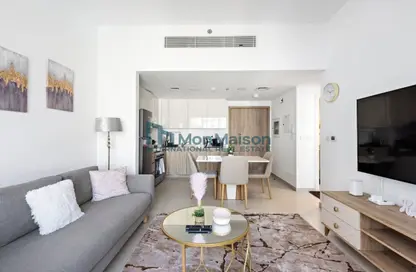 Apartment - 1 Bedroom - 1 Bathroom for sale in UNA Apartments - Town Square - Dubai