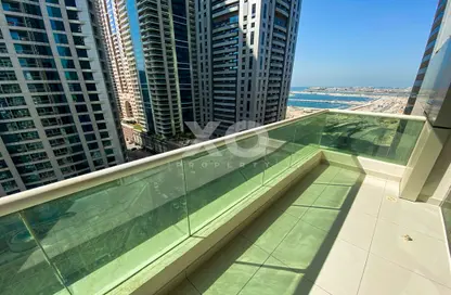 Apartment - 1 Bedroom - 2 Bathrooms for sale in Marina Pinnacle - Dubai Marina - Dubai