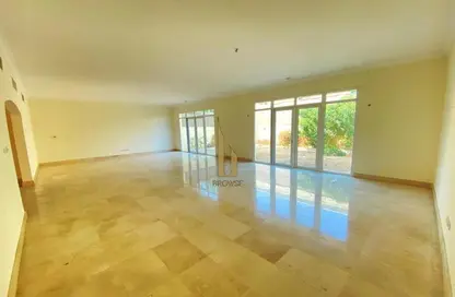 Villa - 4 Bedrooms - 5 Bathrooms for rent in Umm Suqeim 2 Villas - Umm Suqeim 2 - Umm Suqeim - Dubai