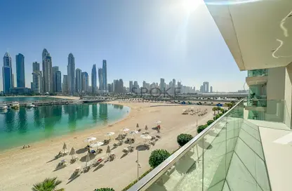 Apartment - 1 Bedroom - 1 Bathroom for rent in Sunrise Bay Podium - EMAAR Beachfront - Dubai Harbour - Dubai