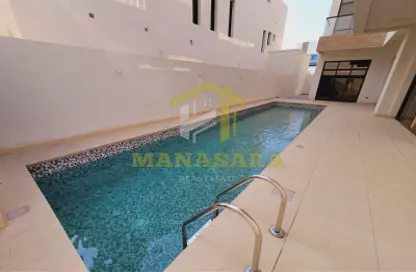 Villa - 4 Bedrooms - 5 Bathrooms for rent in Umm Suqeim - Dubai