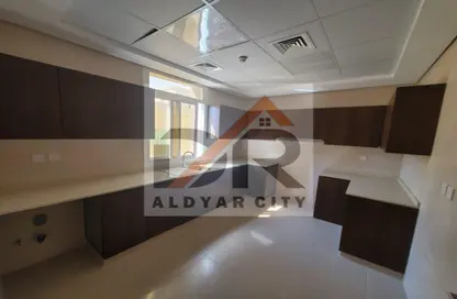 Apartment - 2 Bedrooms - 2 Bathrooms for rent in Ajman Corniche Residences - Ajman Corniche Road - Ajman