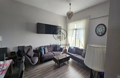 Apartment - 3 Bedrooms - 3 Bathrooms for sale in Mazaya 8 - Queue Point - Dubai Land - Dubai