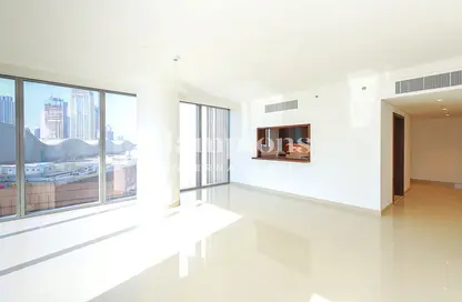 Apartment - 2 Bedrooms - 3 Bathrooms for sale in Boulevard Point - Downtown Dubai - Dubai