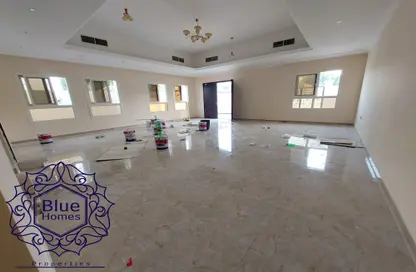 Villa - 4 Bedrooms - 5 Bathrooms for rent in Al Mansoura - Al Sharq - Sharjah