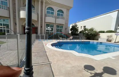 Villa - 5 Bedrooms - 7 Bathrooms for rent in Umm Suqeim 1 - Umm Suqeim - Dubai