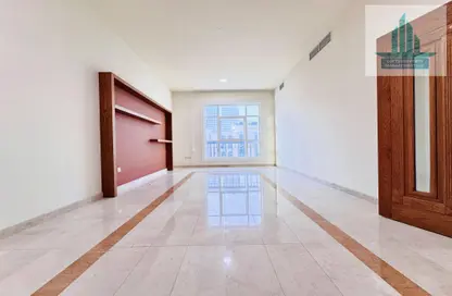 Apartment - 2 Bedrooms - 2 Bathrooms for rent in Al Otaiba Tower - Electra Street - Abu Dhabi