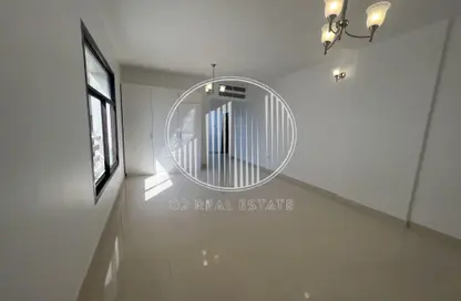 Apartment - 2 Bedrooms - 2 Bathrooms for rent in White Swan Building - Sheikh Zayed Road - Dubai