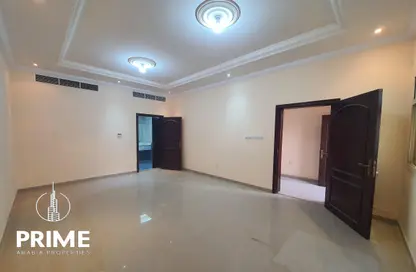 Apartment - 4 Bedrooms - 4 Bathrooms for rent in Muroor Area - Abu Dhabi