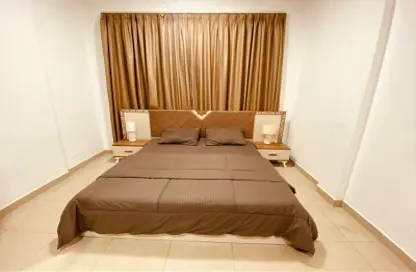 Apartment - 3 Bedrooms - 3 Bathrooms for rent in Rose Tower - Al Khan - Sharjah