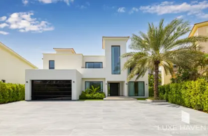 Villa - 5 Bedrooms - 6 Bathrooms for sale in Entertainment Foyer - European Clusters - Jumeirah Islands - Dubai