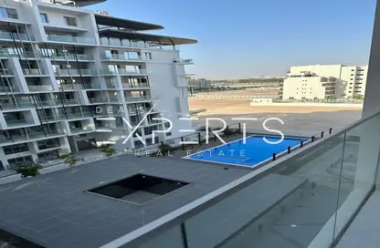 Apartment - 1 Bedroom - 2 Bathrooms for sale in Oasis 1 - Oasis Residences - Masdar City - Abu Dhabi