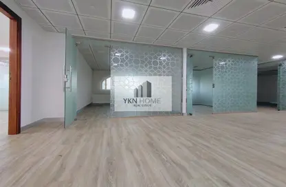 Office Space - Studio - 1 Bathroom for rent in Al Manhal Tower - Airport Road - Abu Dhabi