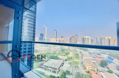 Apartment - 2 Bedrooms - 4 Bathrooms for rent in Wave tower - Corniche Road - Abu Dhabi