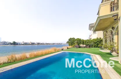 Villa - 4 Bedrooms - 5 Bathrooms for rent in Garden Homes Frond B - Garden Homes - Palm Jumeirah - Dubai