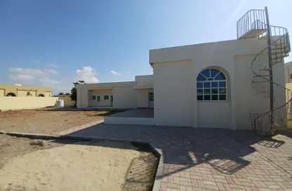 Villa - 2 Bedrooms - 4 Bathrooms for rent in Al Dhait South - Al Dhait - Ras Al Khaimah