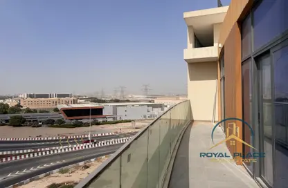 Apartment - 2 Bedrooms - 3 Bathrooms for rent in The Edge - Dubai Investment Park (DIP) - Dubai