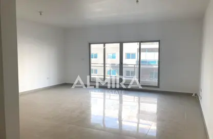 Empty Room image for: Apartment - 2 Bedrooms - 3 Bathrooms for sale in Tower 40 - Al Reef Downtown - Al Reef - Abu Dhabi, Image 1