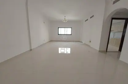 Apartment - 2 Bedrooms - 3 Bathrooms for rent in New Al Taawun Road - Al Taawun - Sharjah