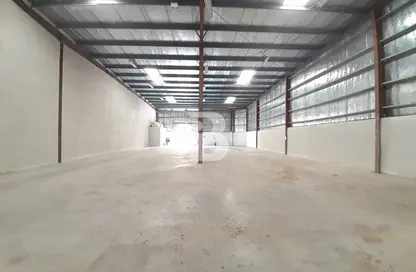 Warehouse - Studio - 1 Bathroom for rent in Phase 1 - Dubai Investment Park (DIP) - Dubai