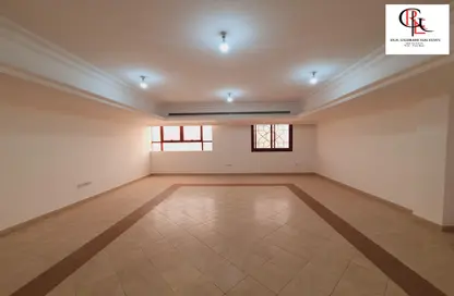 Apartment - 4 Bedrooms - 4 Bathrooms for rent in Shabiya 9 - Shabiya - Mussafah - Abu Dhabi