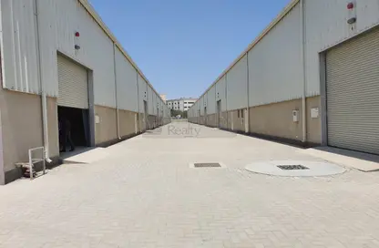 Warehouse - Studio - 1 Bathroom for rent in Phase 2 - Dubai Investment Park (DIP) - Dubai