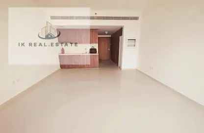 Apartment - 1 Bathroom for rent in Uptown Al Zahia - Al Zahia - Muwaileh Commercial - Sharjah