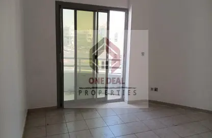 Apartment - 5 Bedrooms - 3 Bathrooms for rent in Central District - Al Ain