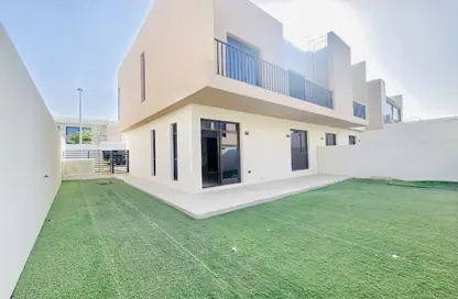 Villa - 3 Bedrooms - 4 Bathrooms for rent in Nasma Residence - Al Tai - Sharjah