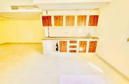 Apartment - 1 Bathroom for rent in The Square 1 - Muwaileh Commercial - Sharjah