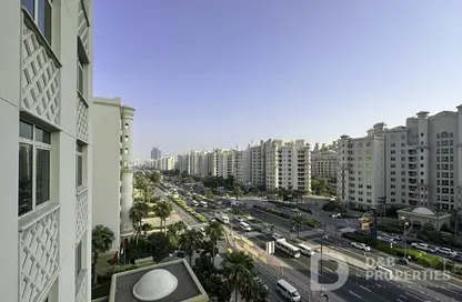 Apartment - 3 Bedrooms - 4 Bathrooms for rent in Al Das - Shoreline Apartments - Palm Jumeirah - Dubai