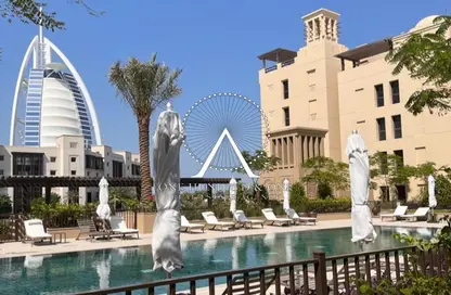 Apartment - 2 Bedrooms - 3 Bathrooms for sale in Al Jazi - Madinat Jumeirah Living - Umm Suqeim - Dubai