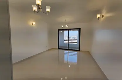 Apartment - 2 Bedrooms - 2 Bathrooms for rent in Jumeirah Garden City - Al Satwa - Dubai