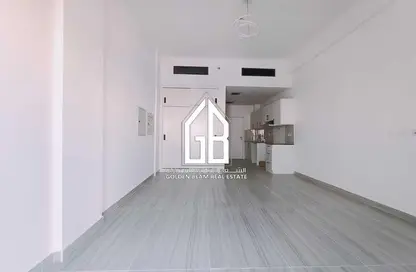 Apartment - 1 Bathroom for rent in Al Warsan 4 - Al Warsan - Dubai