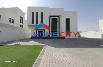 Villa - 4 Bedrooms - 6 Bathrooms for rent in Madinat Al Riyad - Abu Dhabi