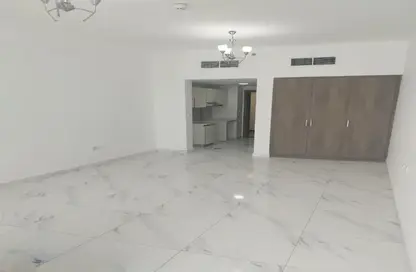 Apartment - 1 Bathroom for rent in Serenity Lakes 5 - Jumeirah Village Circle - Dubai