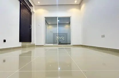 Apartment - 1 Bedroom - 1 Bathroom for rent in Binal Jesrain - Between Two Bridges - Abu Dhabi