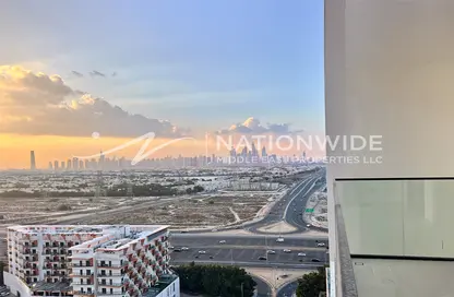 Apartment - 1 Bedroom - 2 Bathrooms for rent in Binghatti House - Jumeirah Village Circle - Dubai