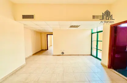 Apartment - 3 Bedrooms - 3 Bathrooms for rent in Al Ameriya - Al Jimi - Al Ain