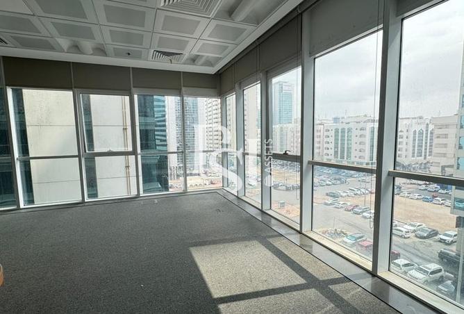 Rent in Global Tower: Glass Partitions | Fitted | Well maintained ...