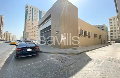 Show Room - Studio - 4 Bathrooms for rent in Al Nabaa Building - Al Naba'ah - Al Sharq - Sharjah