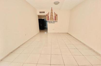 Apartment - 1 Bedroom - 2 Bathrooms for rent in Muwailih Building - Muwaileh - Sharjah