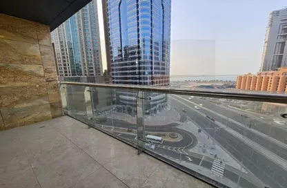 Apartment - 3 Bedrooms - 3 Bathrooms for rent in Silver Tower - Corniche Road - Abu Dhabi