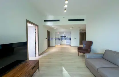 Apartment - 3 Bedrooms - 3 Bathrooms for sale in Binghatti Heights - Jumeirah Village Circle - Dubai