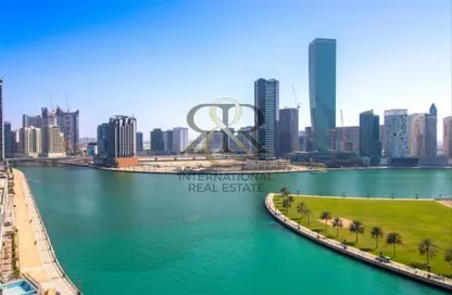 Apartment - 1 Bathroom for sale in Bay's Edge - Business Bay - Dubai