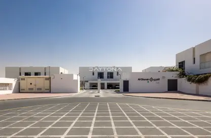 Villa - 4 Bedrooms - 5 Bathrooms for rent in Manazel Al Barsha - Al Barsha 1 - Al Barsha - Dubai