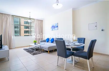 Apartment - 1 Bedroom - 1 Bathroom for rent in Burj Al Nujoom - Downtown Dubai - Dubai